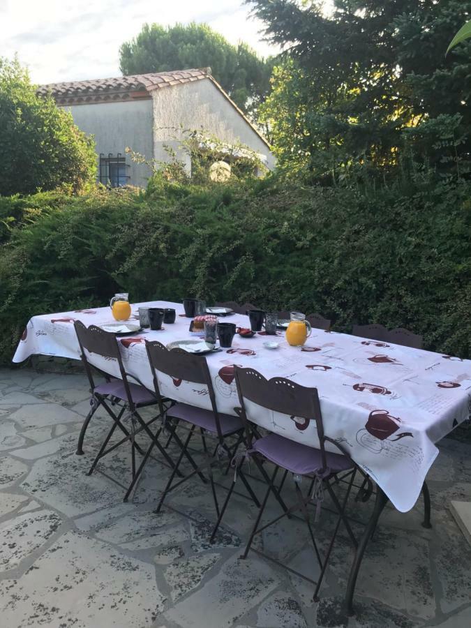 Le Jardin De La Cite Bed & Breakfast Carcassonne Ngoại thất bức ảnh