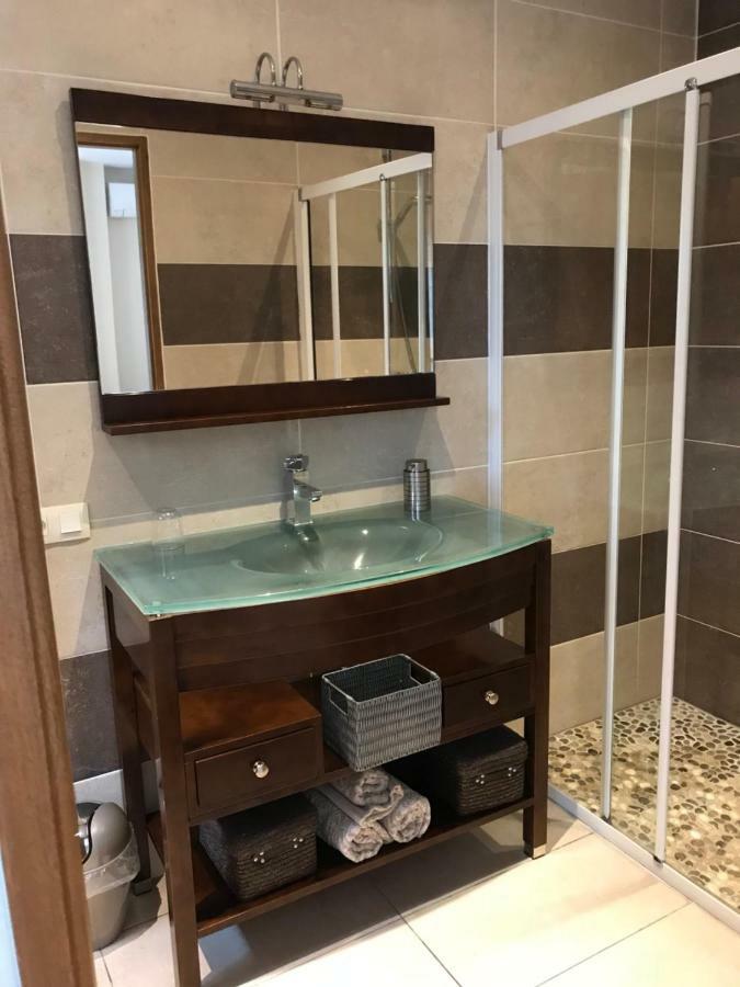 Le Jardin De La Cite Bed & Breakfast Carcassonne Ngoại thất bức ảnh