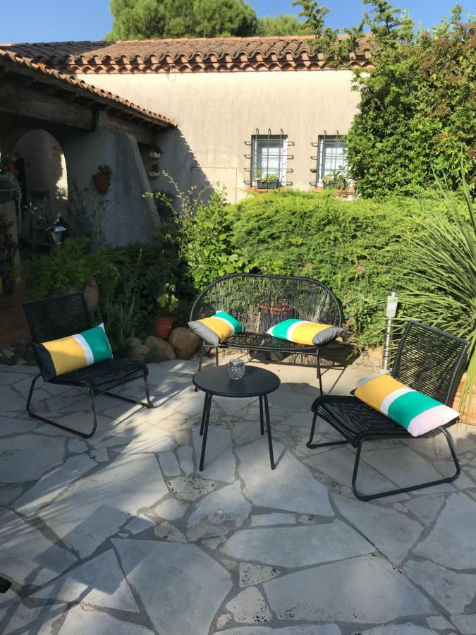 Le Jardin De La Cite Bed & Breakfast Carcassonne Ngoại thất bức ảnh