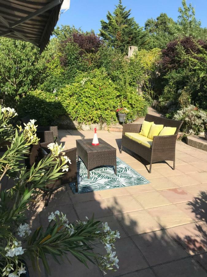 Le Jardin De La Cite Bed & Breakfast Carcassonne Ngoại thất bức ảnh